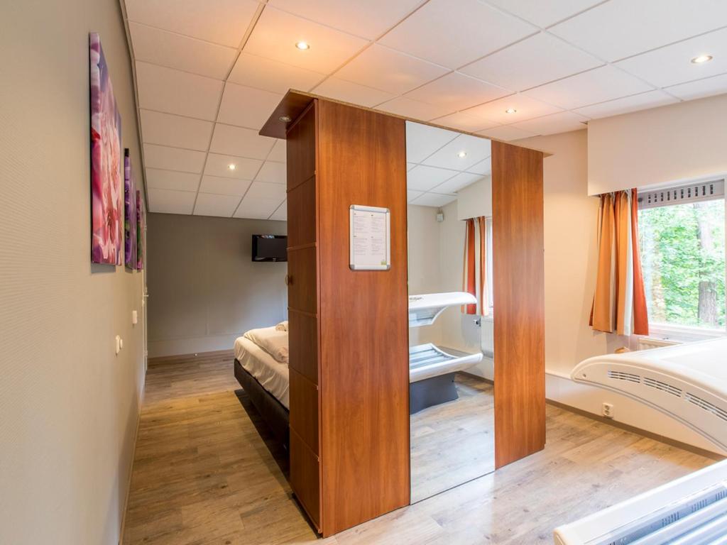 Comfort 6-Person Dog Bungalow In The Holiday Park Landal Heideheuvel بيكبيرخين الغرفة الصورة