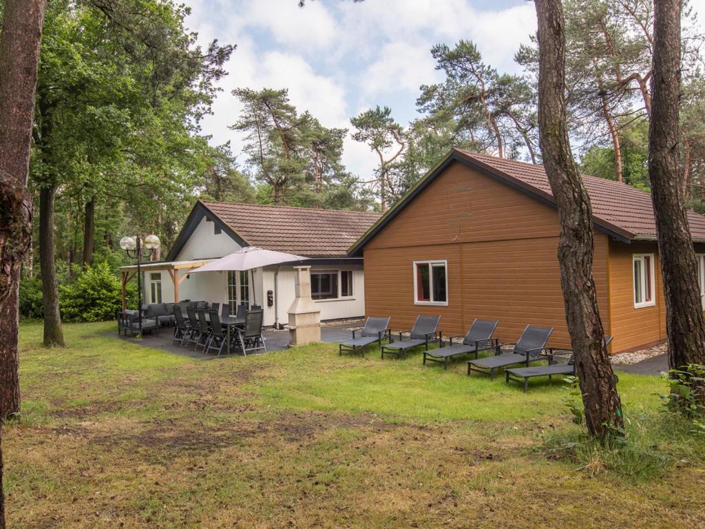 Comfort 6-Person Dog Bungalow In The Holiday Park Landal Heideheuvel بيكبيرخين الغرفة الصورة