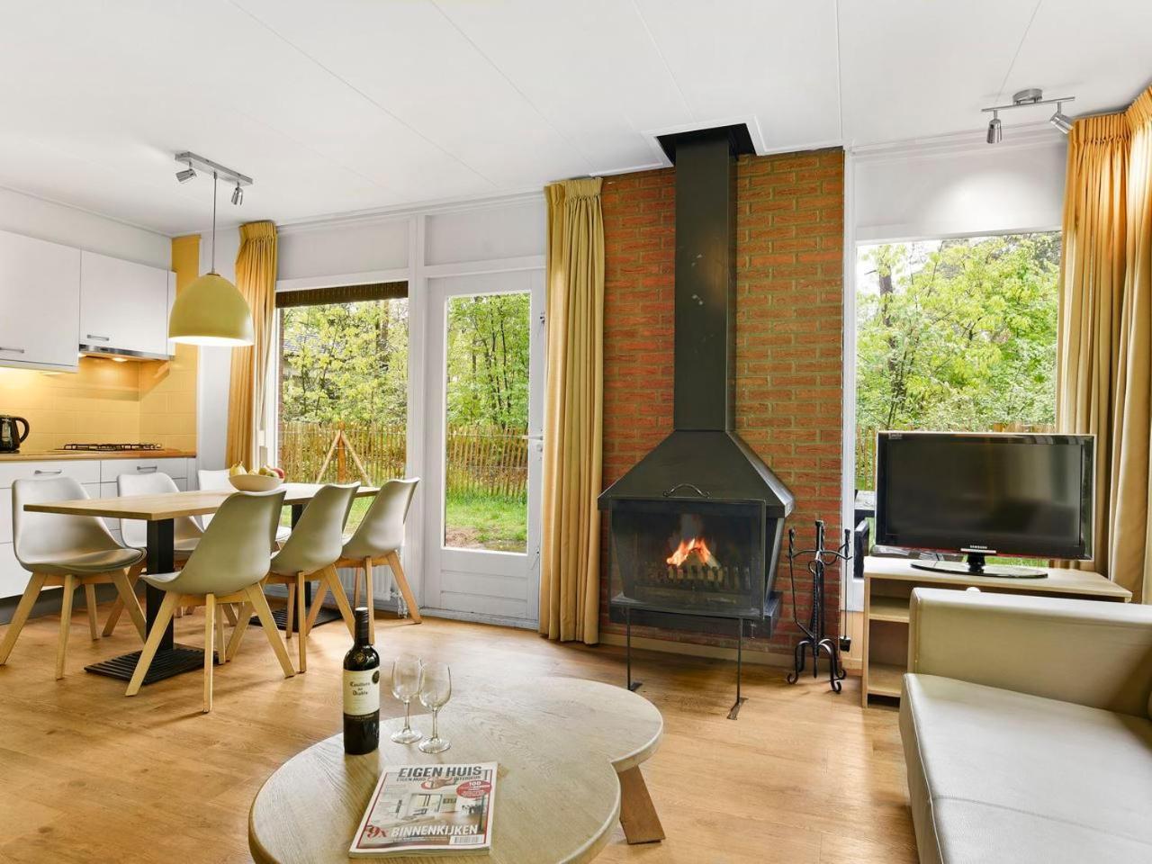 Comfort 6-Person Dog Bungalow In The Holiday Park Landal Heideheuvel بيكبيرخين المظهر الخارجي الصورة