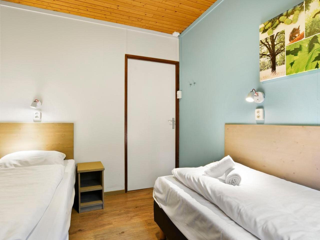 Comfort 6-Person Dog Bungalow In The Holiday Park Landal Heideheuvel بيكبيرخين المظهر الخارجي الصورة